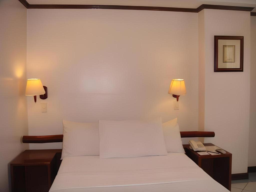 Soledad Suites Panglao Zewnętrze zdjęcie