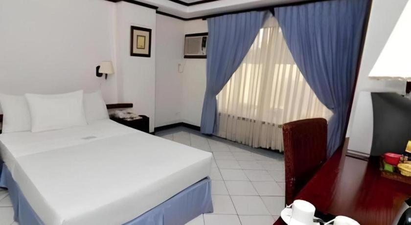 Soledad Suites Panglao Zewnętrze zdjęcie